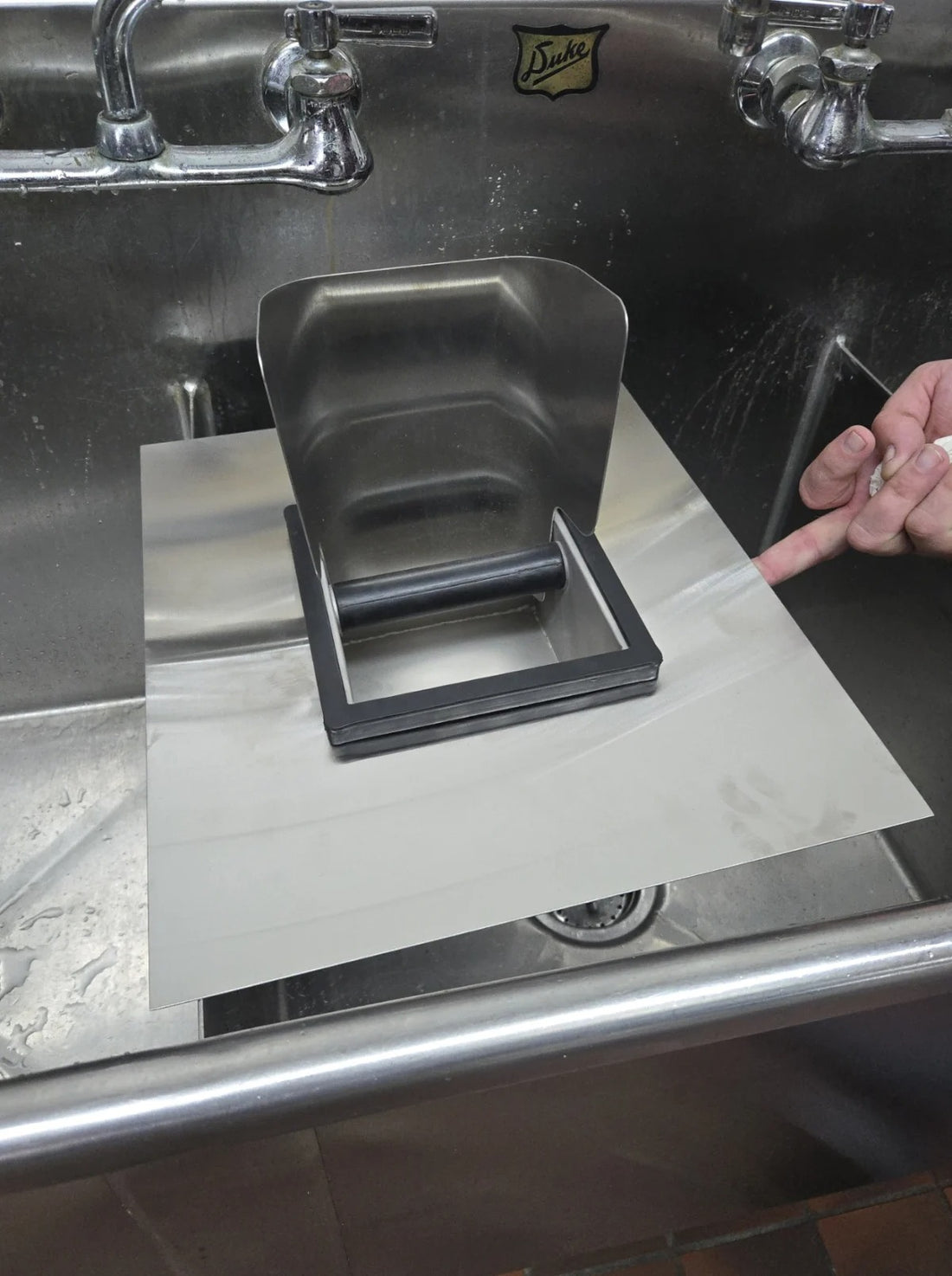 Knock Box Bezel, Stainless Steel, for 6″x5.5″ Knock Boxes, 15.75″x13.11″